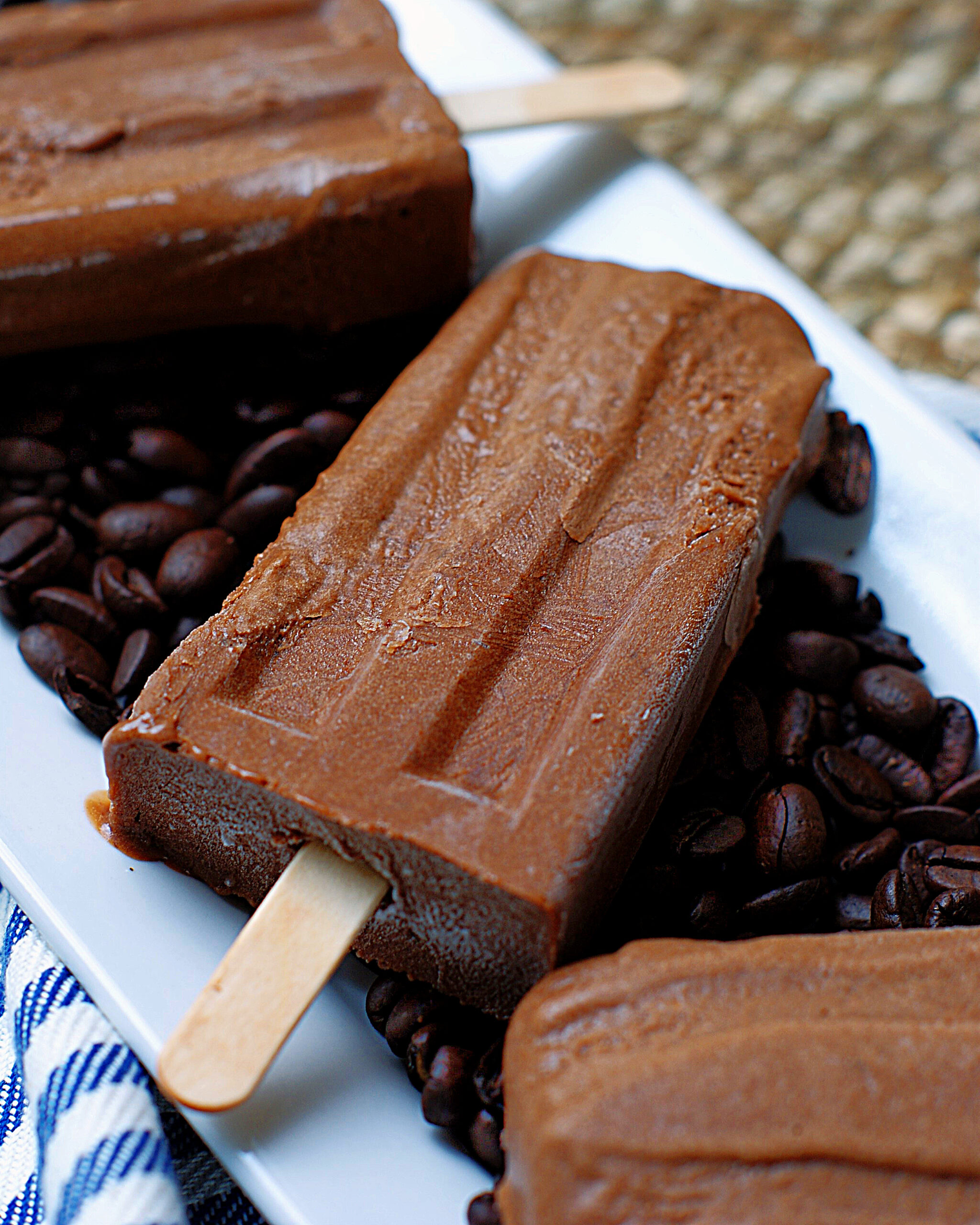 A creamy mocha popsicle made with iced coffee, cream and pudding.