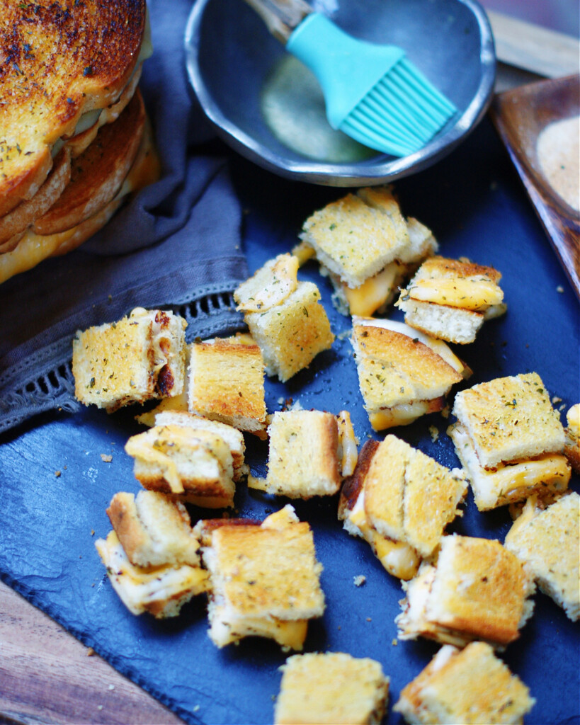 Clever Grilled Cheese Croutons Southern Discourse