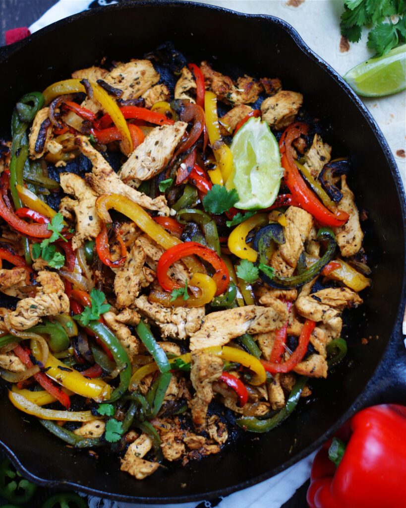 Tex Mex Skillet Chicken Fajitas - Southern Discourse