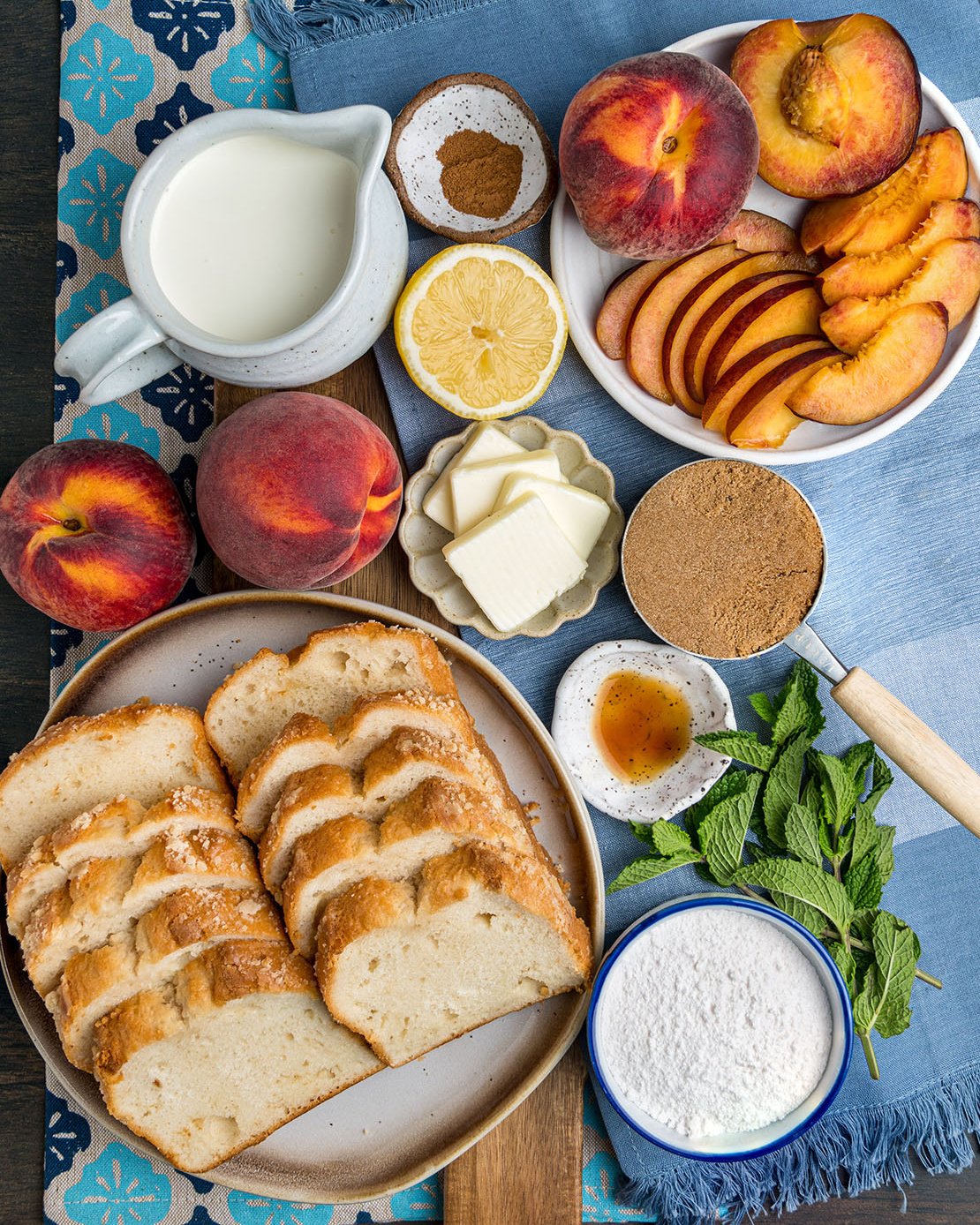 The ingredients to make this easy fresh peach dessert for summer parties and gatherings.