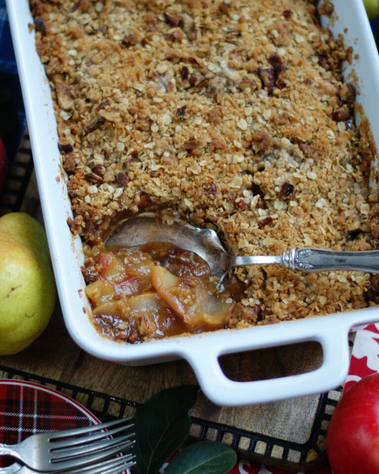 Cozy Apple Pear Crisp - Southern Discourse